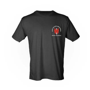 T-shirts Mad Doomer Noir et No Quarter Given Mad Hatter Industries emb. de 2 (EA1)
